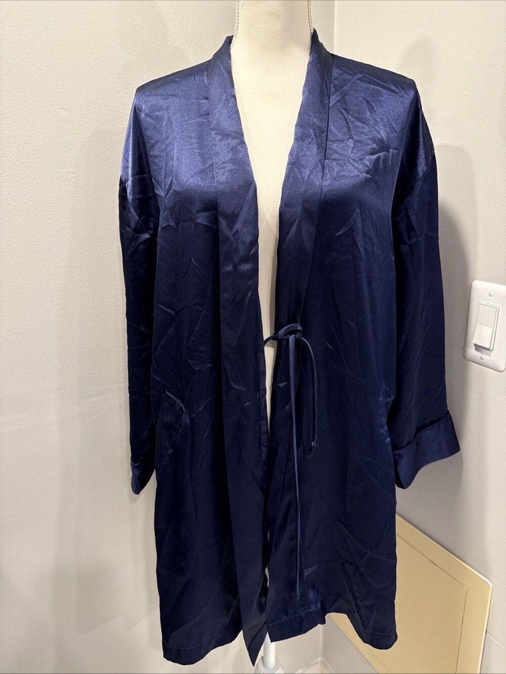Victoria's Secret Kimono Robe Womens O/S Navy Blue Tie Waist Satin NO TIE Pocket